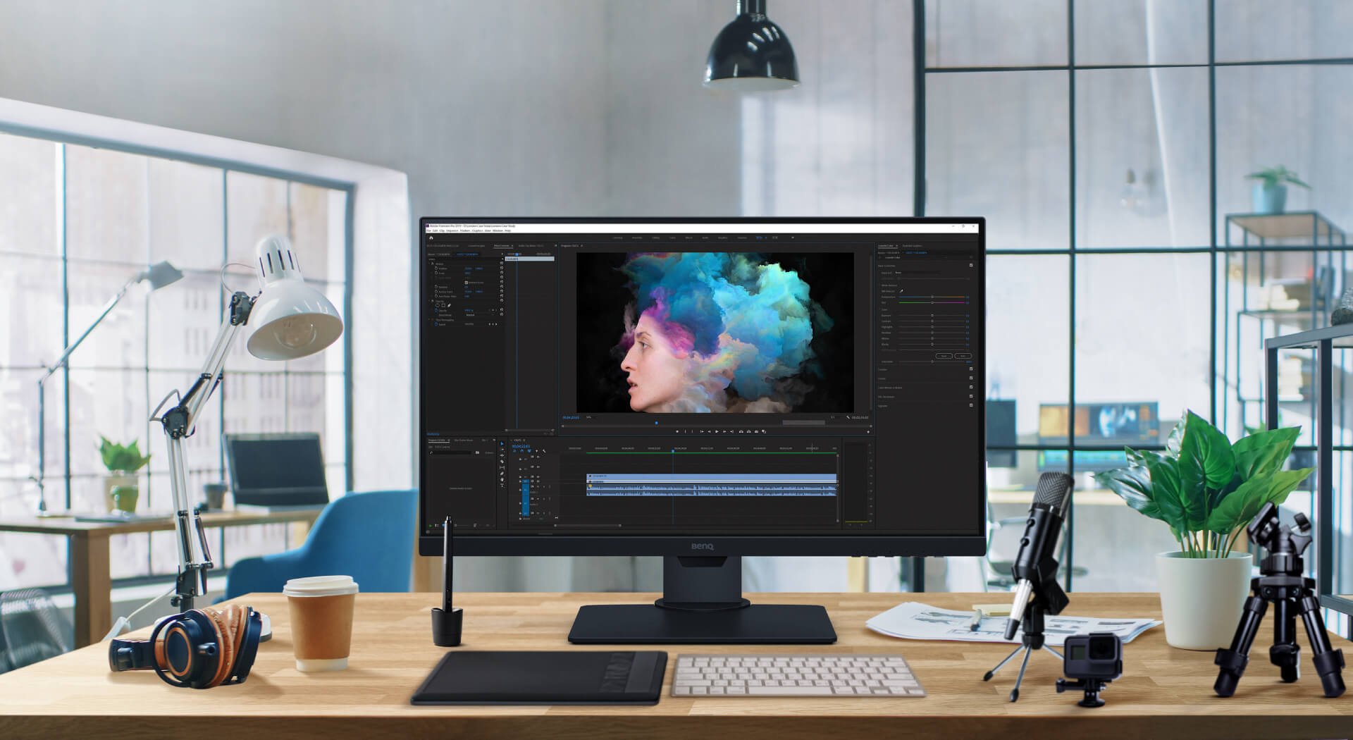BenQ PD2705Q is HDR10-compatible for videographers to preview HDR video content during the editing process, ensuring desirable outcomes for their final output. 