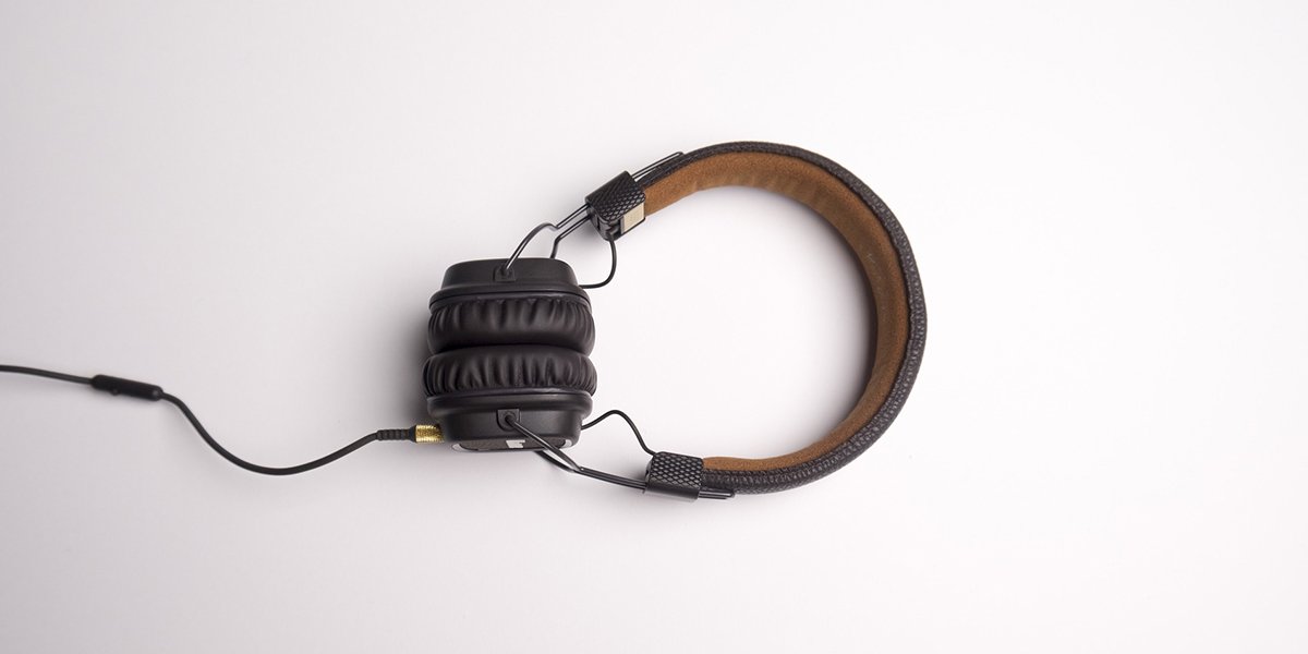  headphones allow enjoying audio without bothering others