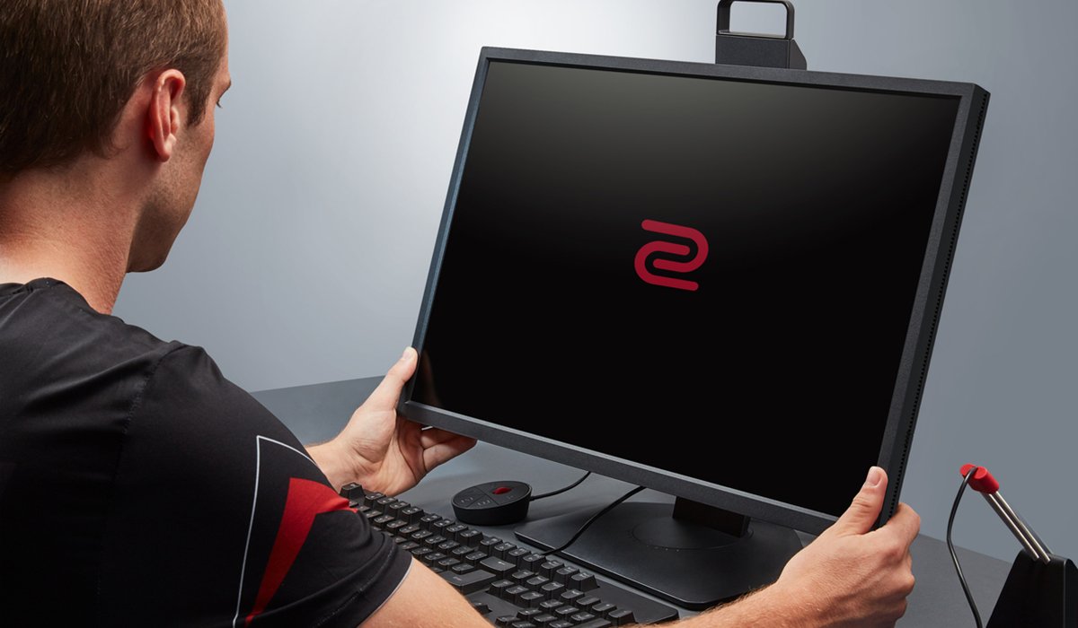 zowie-esports-gaming-monitor-xl2411k-144hz-fps-players