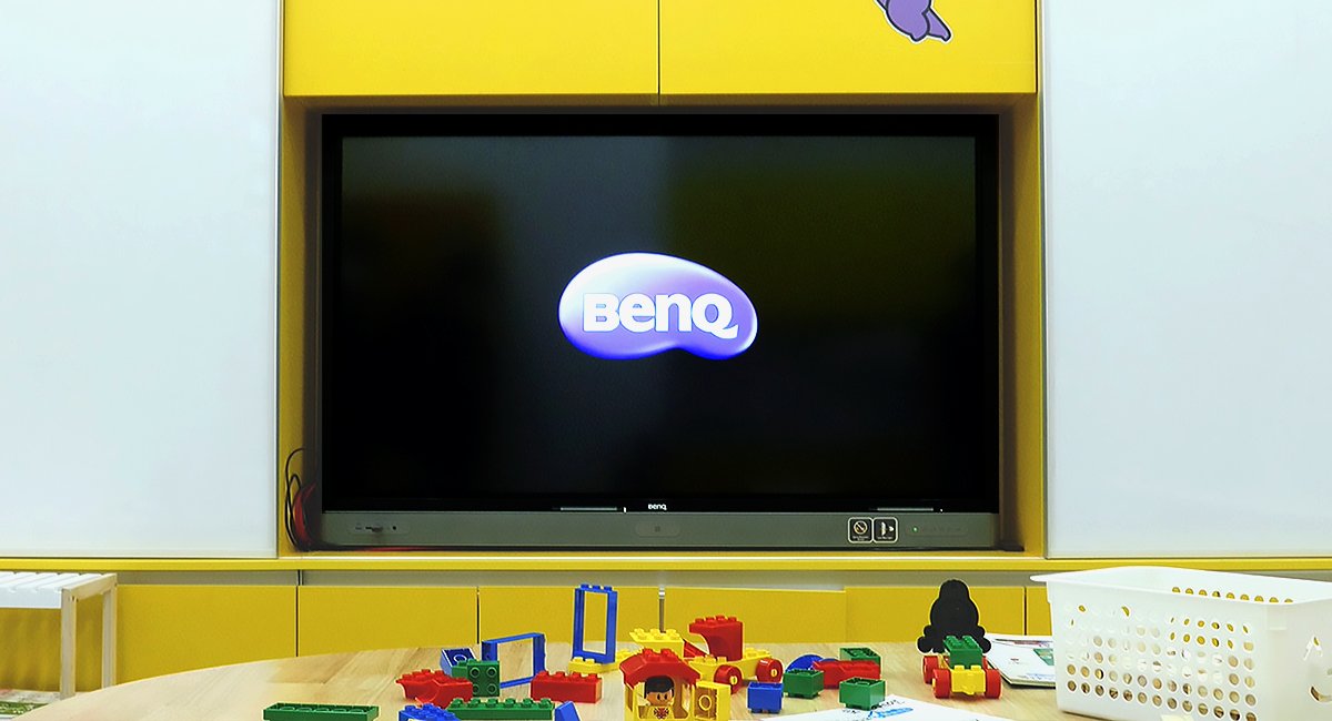 BenQ large-format displays with Whykids Institute